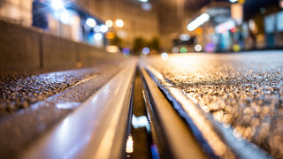 Straßenbahn zwischen Hauptbahnhof und Münstlerplatz in Mainz entgleist