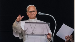 Papst bei Rückkehr in den Vatikan umjubelt