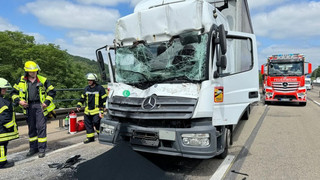 Auffahrunfall bei Niederaula: LKW prallt auf A7 in Vordermann