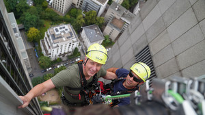 Action, Technik, Spannung - Wettkampf der Höhenretter in Frankfurt