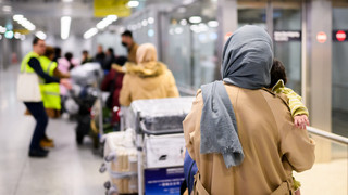 Flüge mit 52 Afghanen gelandet