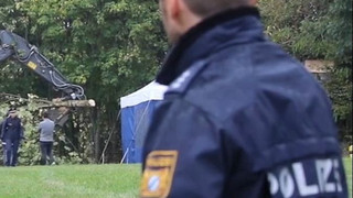 Oberpfalz: Frau seit 19 Jahren vermisst - Polizisten graben nach Spuren
