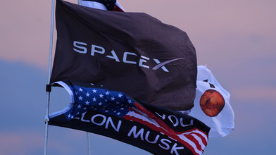 Potenzieller Megadeal: Tesla & SpaceX prüfen Zusammenschluss