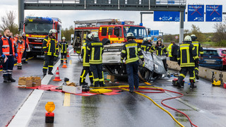 A3 bei Wiesbaden und Idstein gesperrt: Schwere Unfälle mit Verletzten