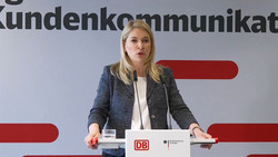 Weitere App und KI-Bot: Bahn verspricht bessere Auskünfte