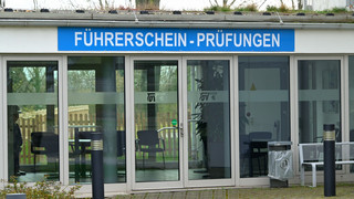 Warnstreik beim Tüv: Verdi will mehrere Tage streiken - auch in Hessen