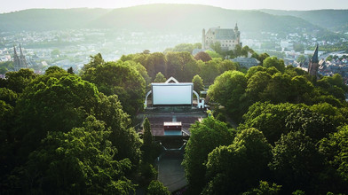 Open-Air-Kino Marburg 2026: Filme in Schlossatmosphäre