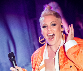 Gute Laune mit "Never Gonna Not Dance Again" von Pink