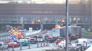 Warnstreik legt Elbtunnel lahm – Staus auf allen Zufahrten