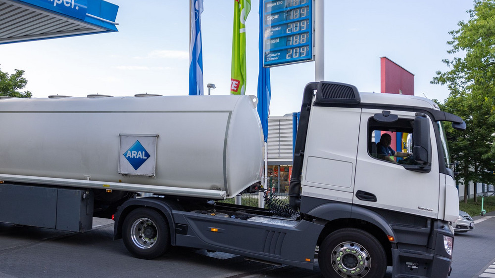 Senkung der Kraftstoffsteuern - Frankfurt am Main