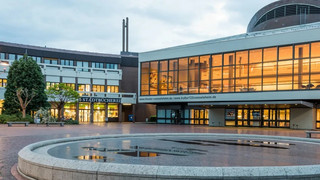 Marodes Stadttheater in Rüsselsheim: Stadt stimmt für eine Rettung