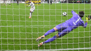Elfmeterkrimi: BVB besiegelt frühes Pokal-Aus für Frankfurt