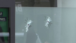 Täter auf der Flucht: Schüsse auf Café in Kölner Südstadt
