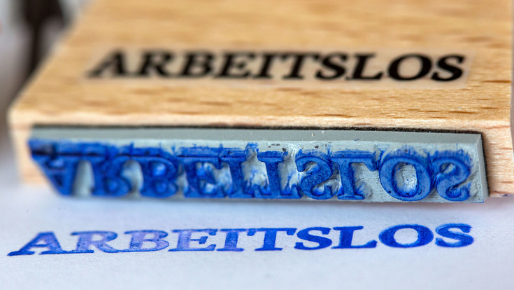 Weniger Stellen, mehr Arbeitslose - Arbeitsmarkt im Oktober