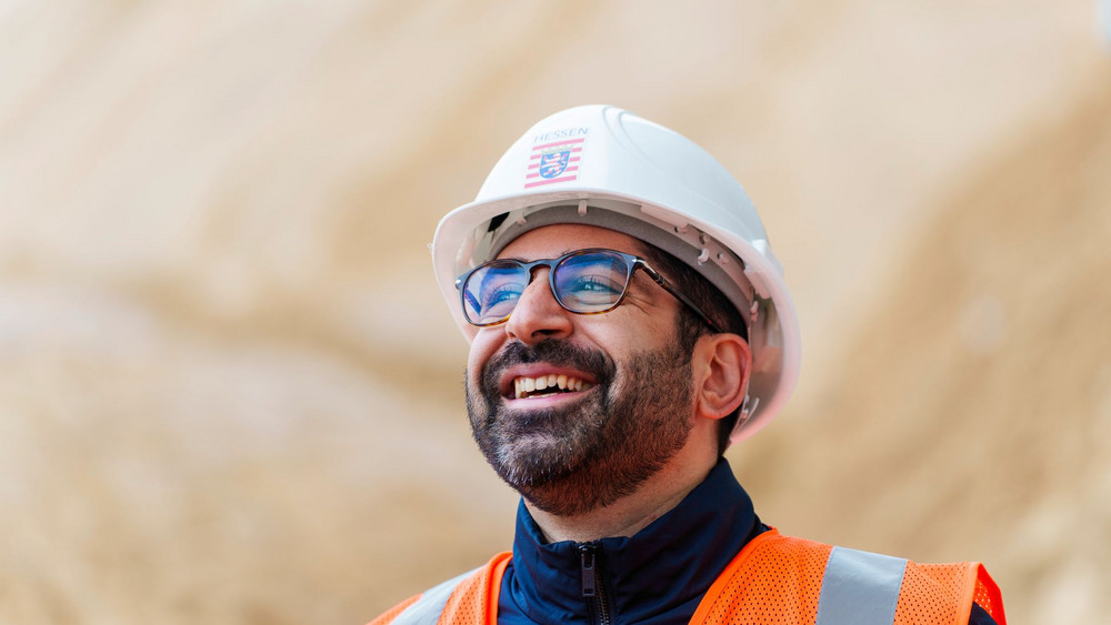 Hessens Wirtschaftsminister Kaweh Mansoori (SPD)