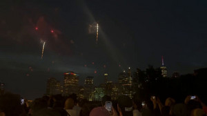 USA feiern 250. Geburtstag mit Feuerwerk