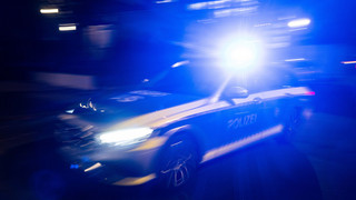 Flucht in Battenberg: Ehepaar von mehreren Tätern ausgeraubt