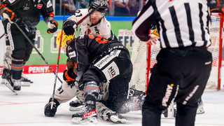 Eishockey: Löwen Frankfurt und Kassel Huskies siegen