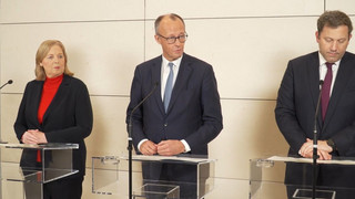 Umfrage: Zufriedenheit mit Regierung auf Tiefstand