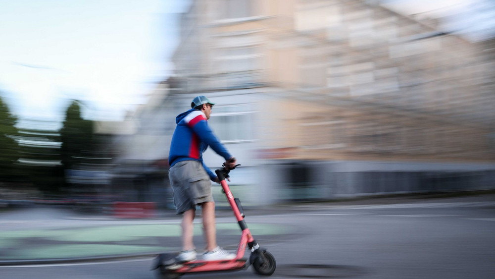 Fahrt mit E-Scooter