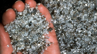 Vor G7-Gipfel: USA und GB kündigen neue Russland-Sanktionen an