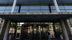 Gold eingesackt? Ex-Sparkassen-Mitarbeiter vor Gericht