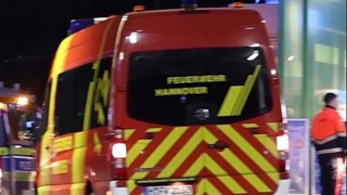 Tödlicher Unfall in Hannover: Mehrere Autos überfahren Fußgängerin