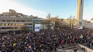 Demonstrationen gegen Rechts: Tausende in Hessen auf der Straße