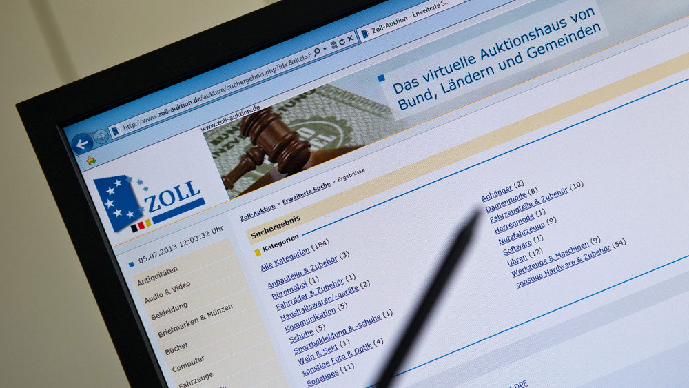 Zoll Auktion Versteigerung Schnäppchen Zollamt Giessen