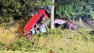 Tödlicher Unfall auf A49 bei Wabern: Autofahrer prallt gegen Baum