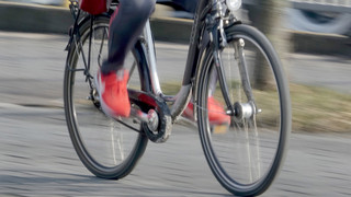Alsbach/Bickenbach: Panzertape-Falle auf Radweg am Vatertag gespannt