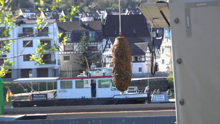 500-Kilo-Weltkriegsbombe in Koblenz - Entschärfung mit Baggerschiff