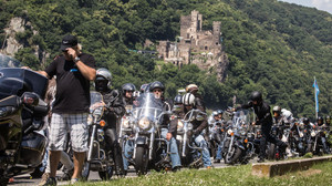 Tausende Harleys erobern Rüdesheim und Pohl