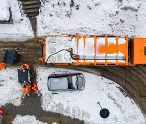 Volle Tonnen im Taunus: Schnee stoppt Müllabfuhr