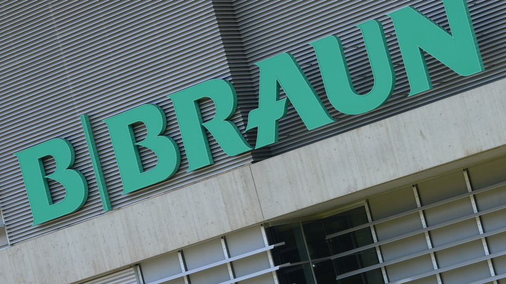Mit Kanülen, chirurgischen Instrumenten und Implantaten hat B. Braun 2023 rund 8,8 Milliarden Euro Umsatz erzielt. 