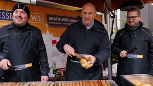 Mit Senf und Herz: "Bratwurst meets Charity" - ON sammelt für kranke Kinder