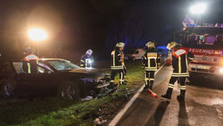 Unfall auf der B279: Pkw und Kleintransporter kollidiert - Vollsperrung