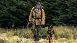 Brad Pitt mit Hund gegen Alaska: "Eiserne Wildnis - Heart of the Beast"
