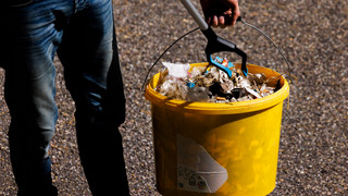 Umweltaktion in Rüsselsheim: Schulklassen sammeln Müll auf den Straßen