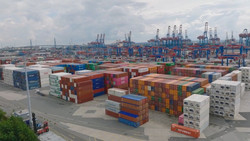 Wegen Iran-Krieg: Bundesregierung halbiert Konjunkturprognose