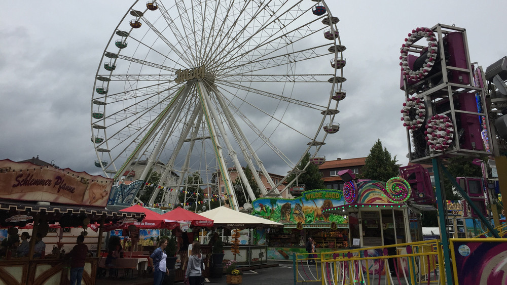 Auch das 50 Meter hohe Riesenrad ist wieder mit dabei. 