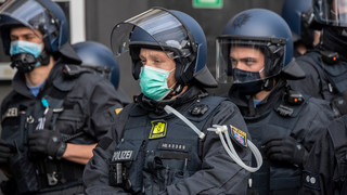 Razzia gegen Rechtsextremismus: Faeser verbietet "Artgemeinschaft"