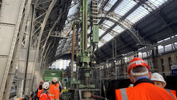 100 Meter tief: Erkundungsbohrungen in Frankfurt wegen Fernbahntunnel