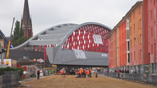 13 Jahre geplant: Hamburgs neue Sternbrücke ist eingebaut