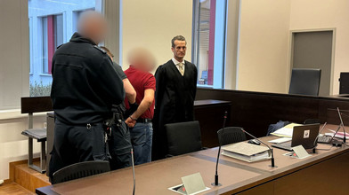 51-Jähriger steht wegen Mordes am Neuen der Ex vor Gericht