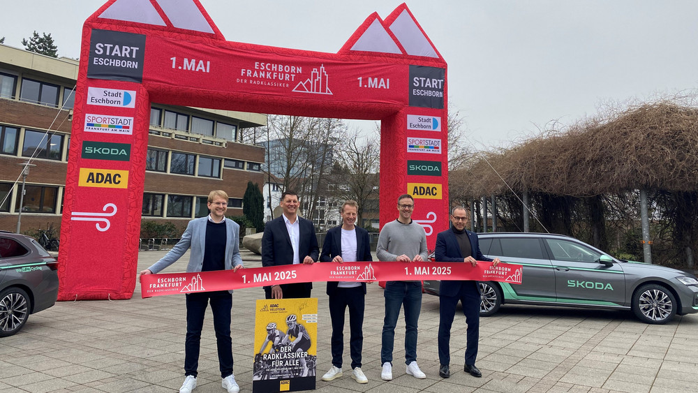 Auch in diesem Jahr findet das Radrennen Eschborn-Frankfurt wieder statt. Mit neuem Start auf dem Rathausplatz in Eschborn.