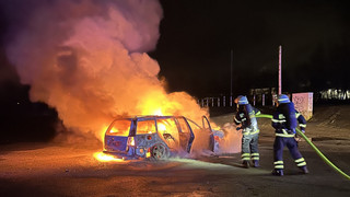 Autobrand auf Pfingstwiese in Bad Kreuznach