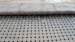 Groß-Umstadt: Bodentrampolin auf Kinderspielplatz beschädigt