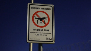 Nach Drohnenalarm am Münchner Flughafen: Bayern will Polizei Abschuss erlauben
