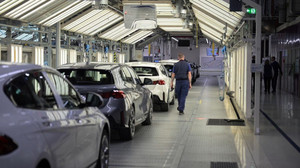 Wirtschaftskrise trifft Autobranche: Fast 50.000 Beschäftigte weniger